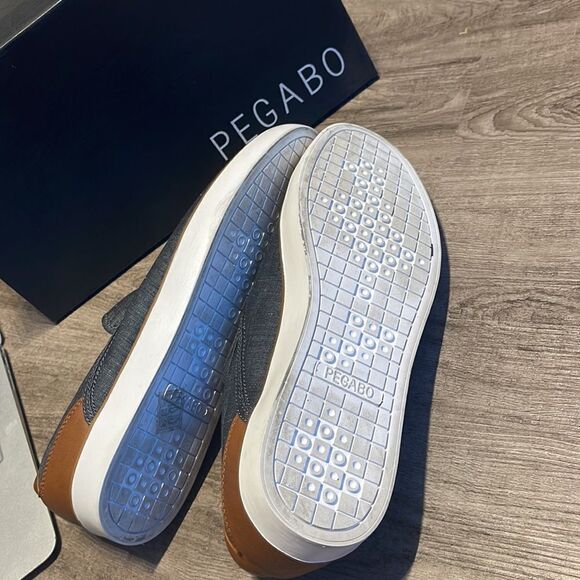 Pegabo Figolla Chambray Slip-on Sneakers - Picture 5 of 5